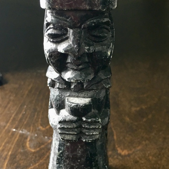 Vintage CoCo Aztec Mayan Folk Art Carved Tiki Obsidian Onyx God Statue. 6” - Picture 6 of 8